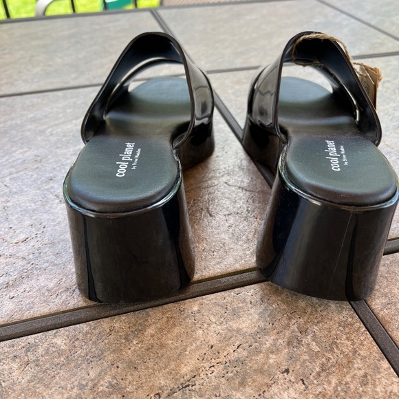 Cool Planet by Steve Madden black sandals-NWT - Picture 5 of 10